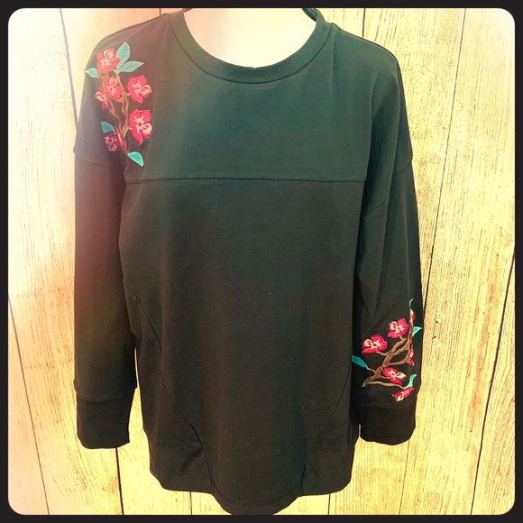 Women’s Satva Floral Sarana Long Sleeve Sweatshirt - Picture 2 of 6